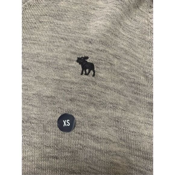 NWT Abercrombie Sweater - Picture 2 of 7